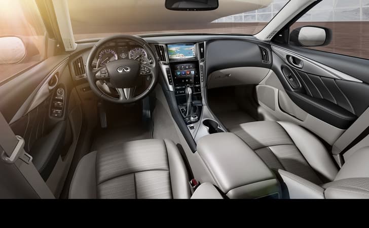 Infiniti Q50 saloon photo gallery